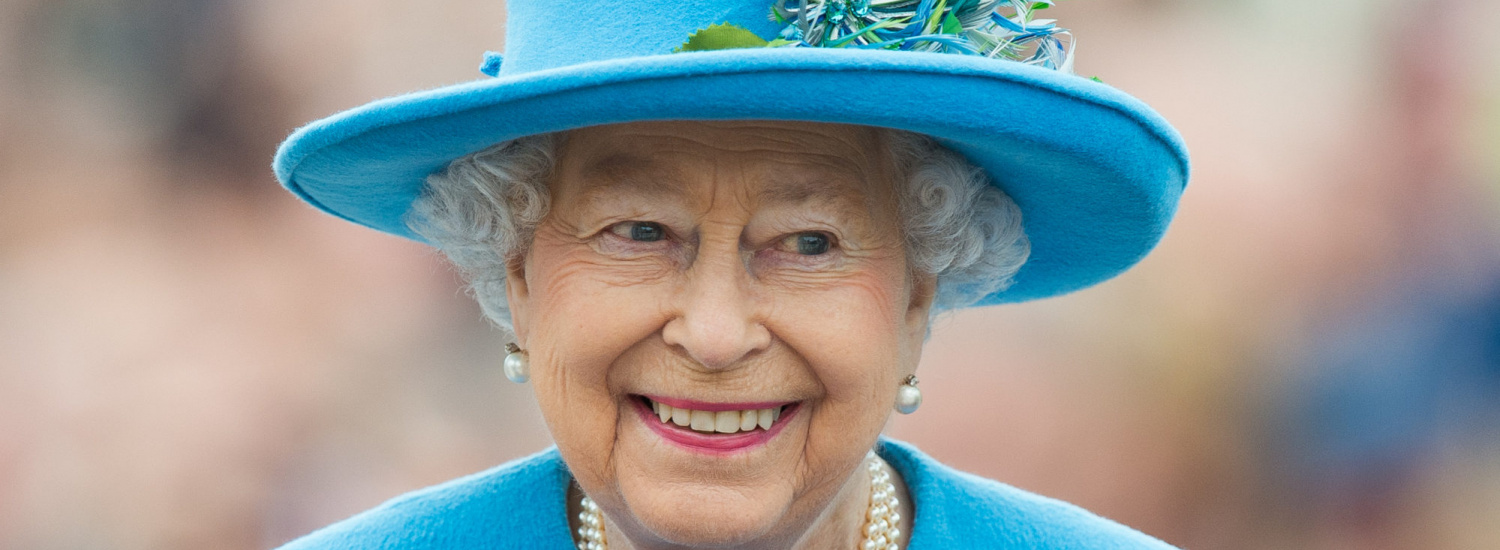 ﻿Королева Великобританії Єлизавета II замовила собі вишиванку в Решетилівці під Полтавою