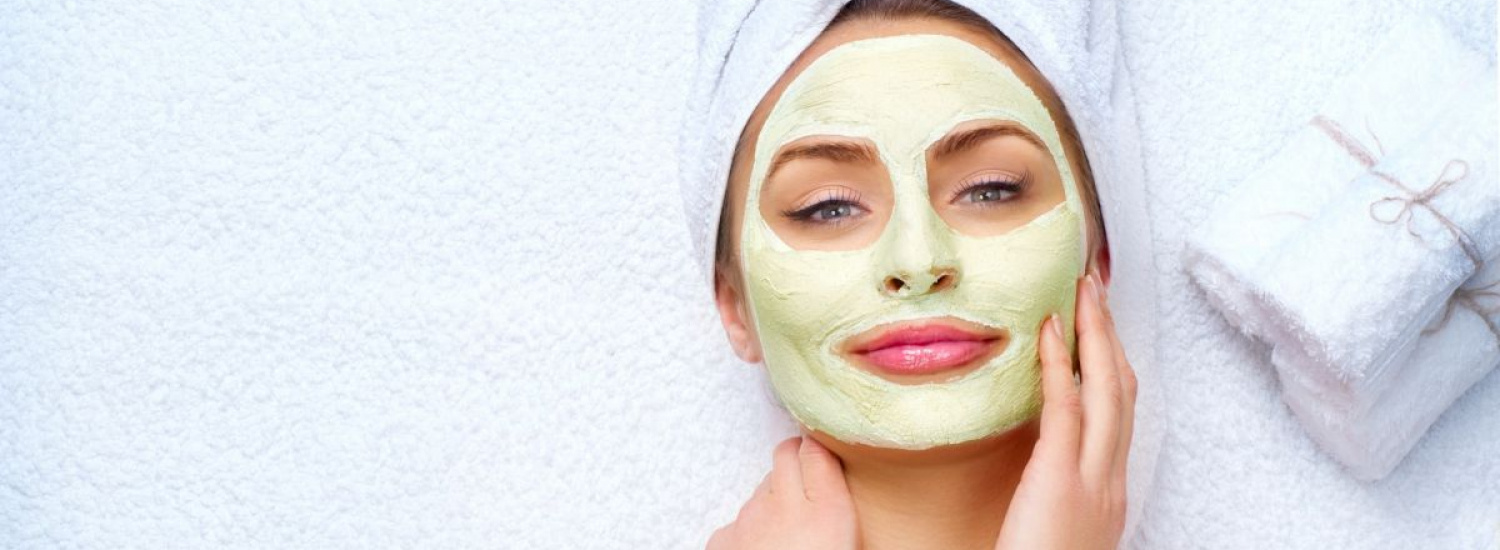 Косметологи розповіли як боротися з ознаками старіння шкіри: рецепти масок