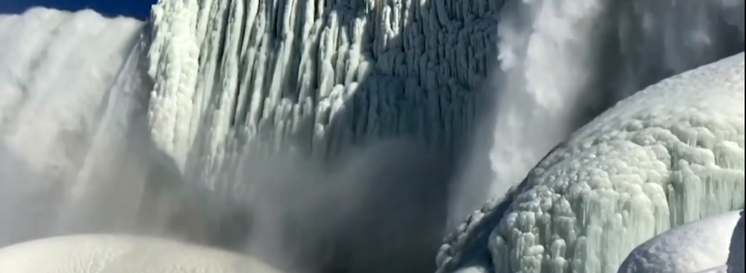 ﻿Ніагарський водоспад покрився льодом через сильні морози (ВІДЕО)