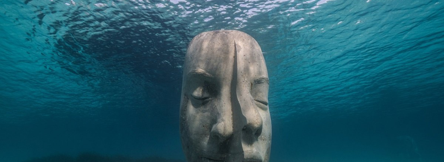 ﻿У Франції відкрився неймовірний підводний музей з унікальними двометровими скульптурами на дні моря (ФОТО)