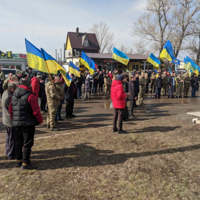 На Луганщині пройшов традиційний автопробіг на честь Дня добровольця