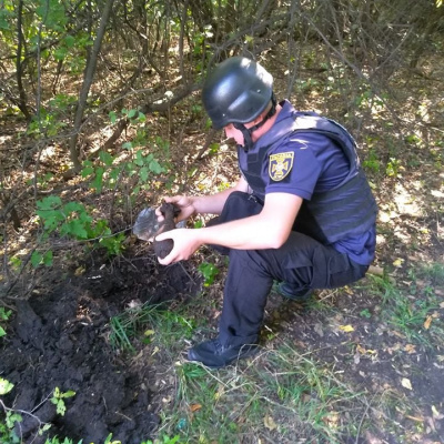 Піротехніками на Луганщині виявлено та вилучено 50 вибухонебезпечних предметів