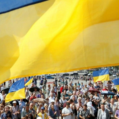 Як відновити довіру суспільства у зруйнованій країні