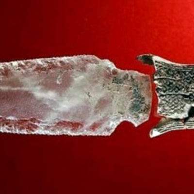 В Іспанії вчені виявили кришталевий кинджал, віком 5000 років
