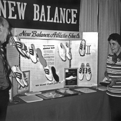 ﻿Куриця стала причиною створення світового бренду взуття New Balance