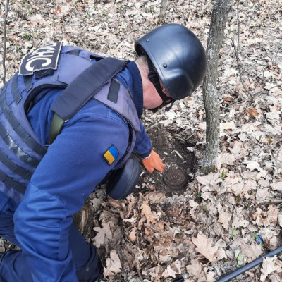 ﻿Піротехніками на Луганщині виявлено та вилучено шість вибухонебезпечних предметів