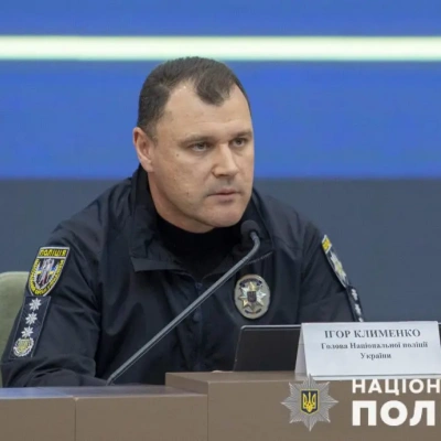 По всій території України, зокрема у Дніпрі та області, продовжили посилений режим несення служби поліцейськими