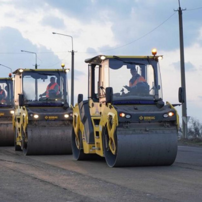 ﻿На Дніпропетровщині ремонтують трасу Знам’янка-Луганськ-Ізварине