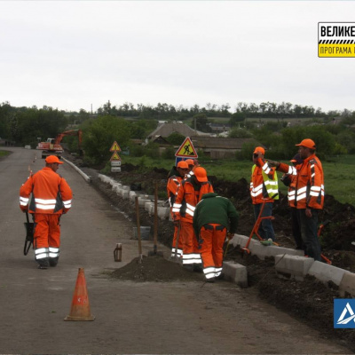 На Луганщині тривають ремонтні роботи автомобільної дороги за маршрутом «Сватове – Старобільськ»