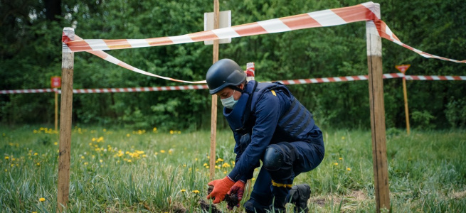 ﻿Піротехніками на Луганщині виявлено та вилучено 25 артилерійських снарядів