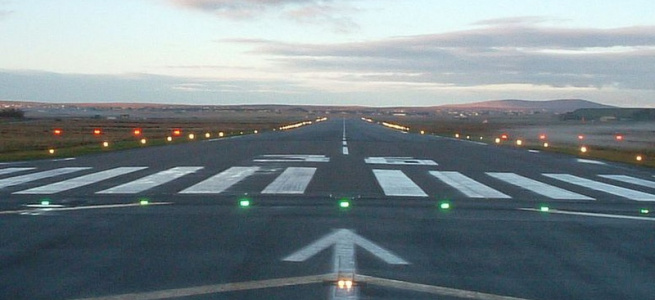 У Міжнародному аеропорту "Дніпро" триває будівництво нової злітно-посадкової смуги