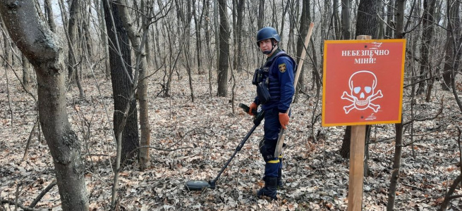 ﻿Піротехніками на Луганщині виявлено та вилучено 32 вибухонебезпечних предмети