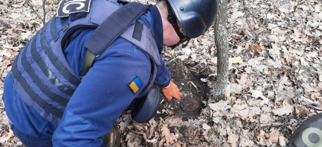 ﻿Піротехніками на Луганщині виявлено та вилучено шість вибухонебезпечних предметів