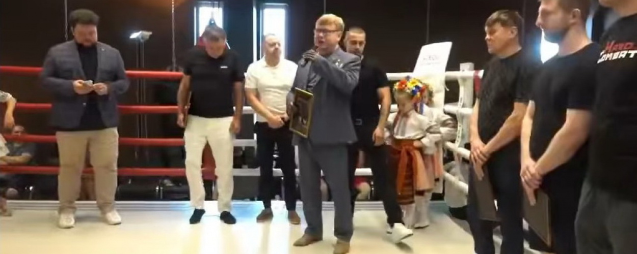 Масовка для кума: як релокована військова адміністрація віддала дітей-ВПО для нелегального шоу