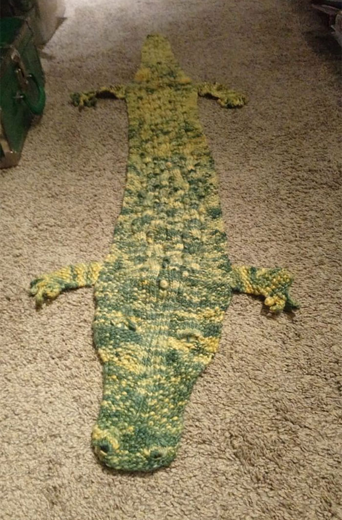 вязаний крокодил