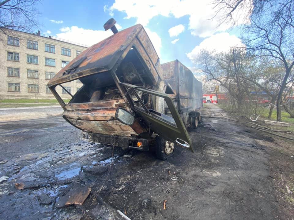 ПОЖЕЖА У ВІЙСЬКОВІЙ ЧАСТИНІ БУБІЖНЕ